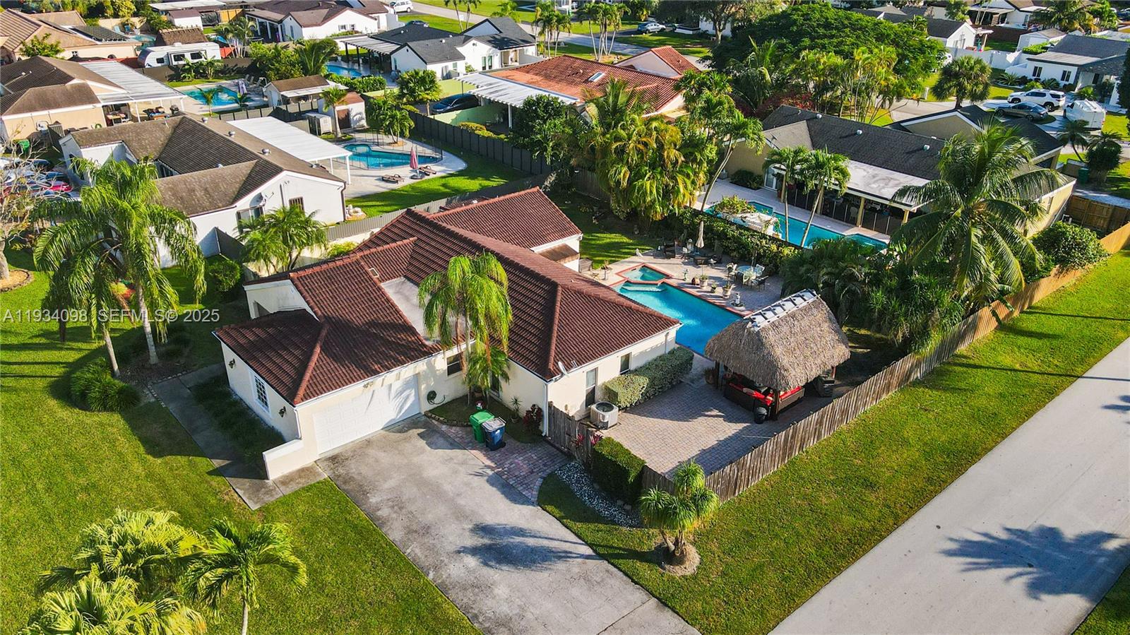 WEITZER SHAUNA MEADOWS SE - Residential