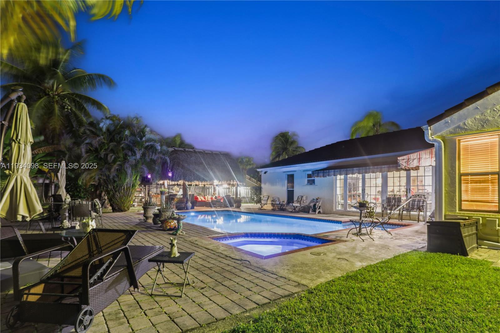 WEITZER SHAUNA MEADOWS SE - Residential