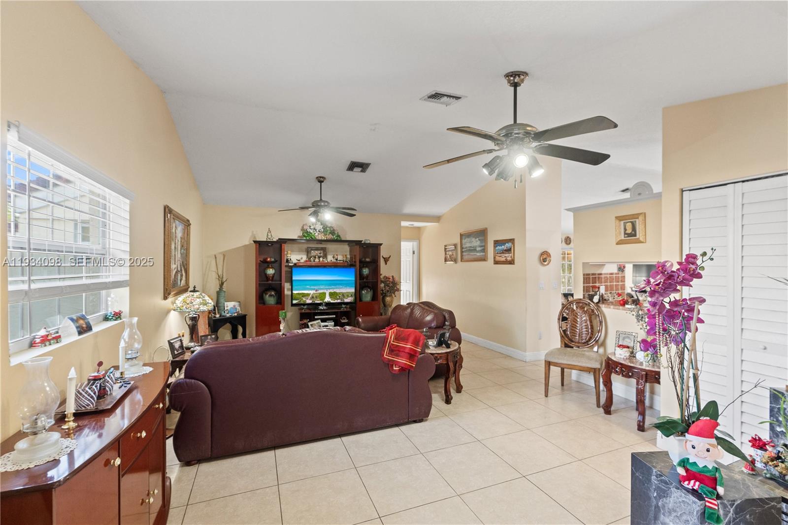 WEITZER SHAUNA MEADOWS SE - Residential