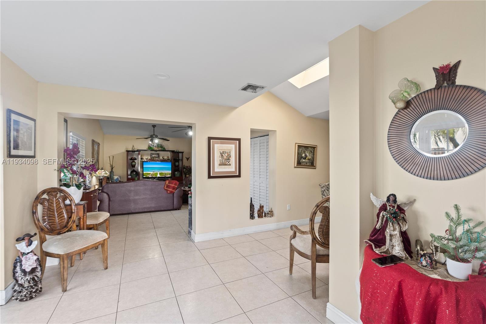 WEITZER SHAUNA MEADOWS SE - Residential