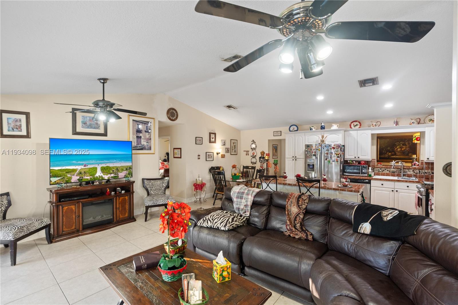 WEITZER SHAUNA MEADOWS SE - Residential