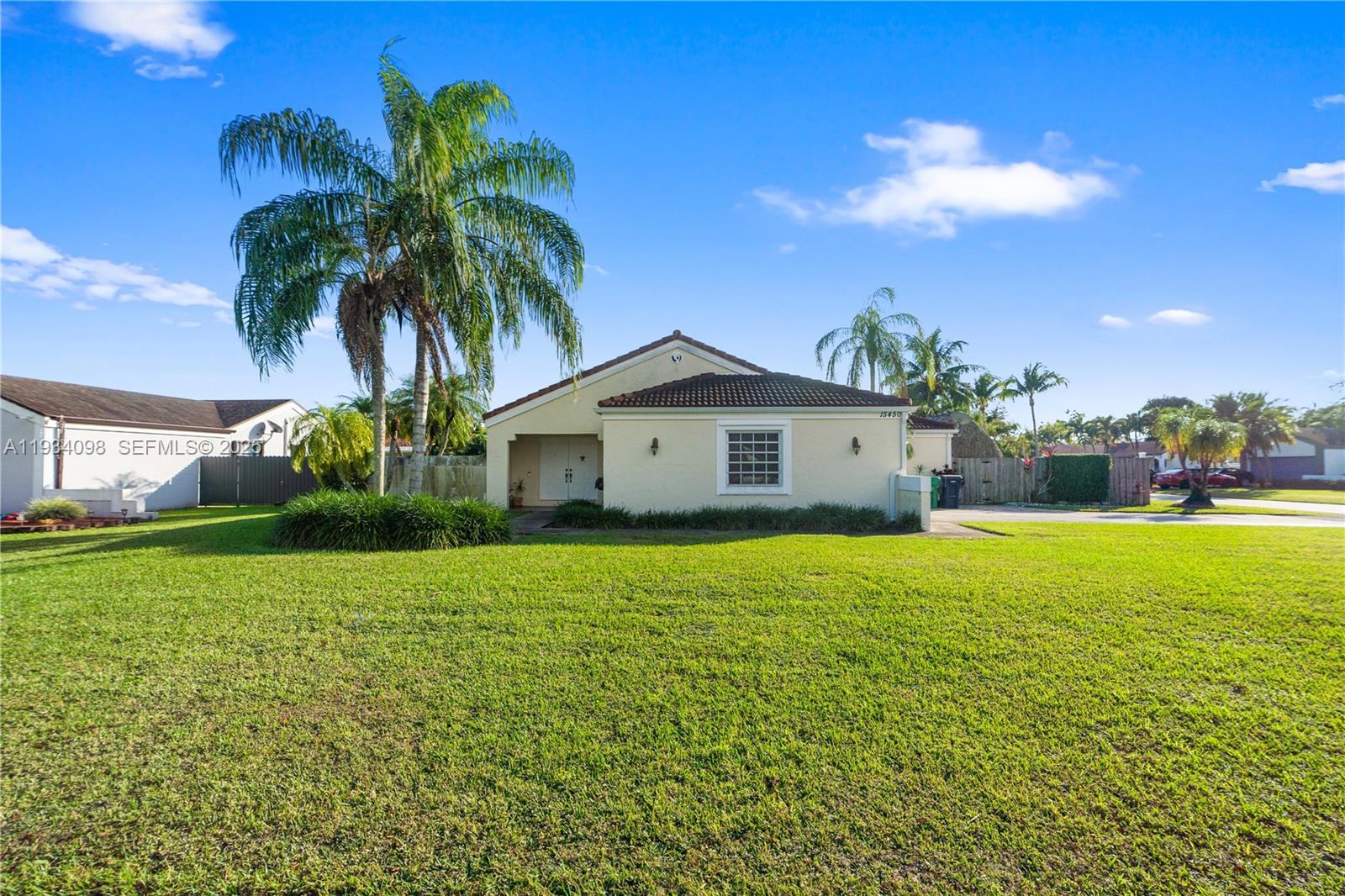 WEITZER SHAUNA MEADOWS SE - Residential