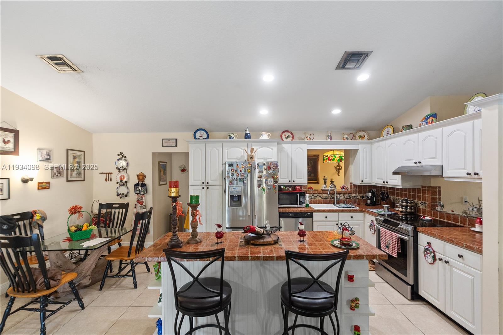 WEITZER SHAUNA MEADOWS SE - Residential