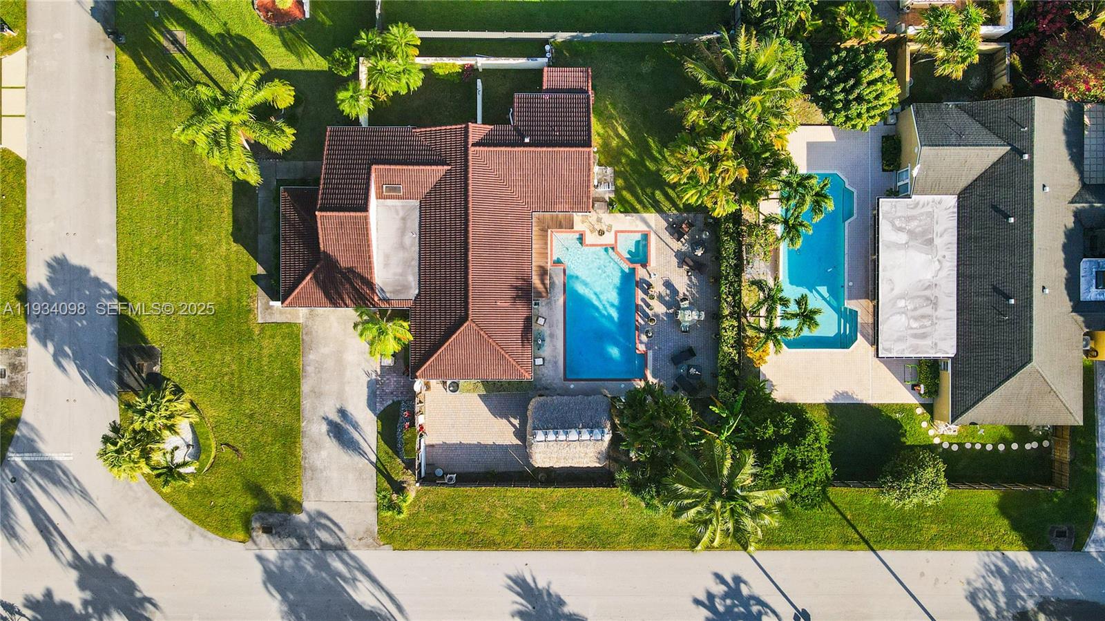 WEITZER SHAUNA MEADOWS SE - Residential