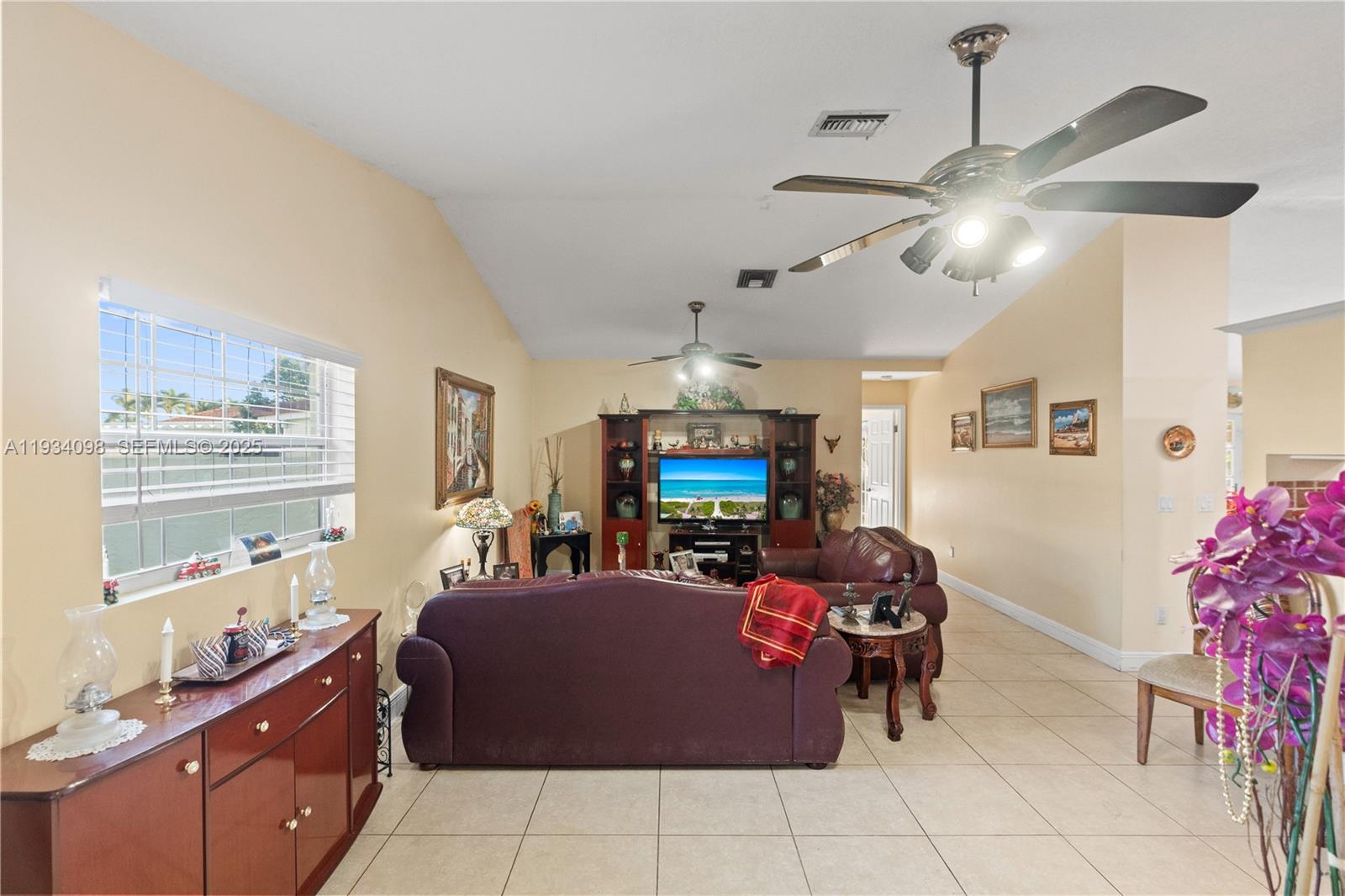 WEITZER SHAUNA MEADOWS SE - Residential