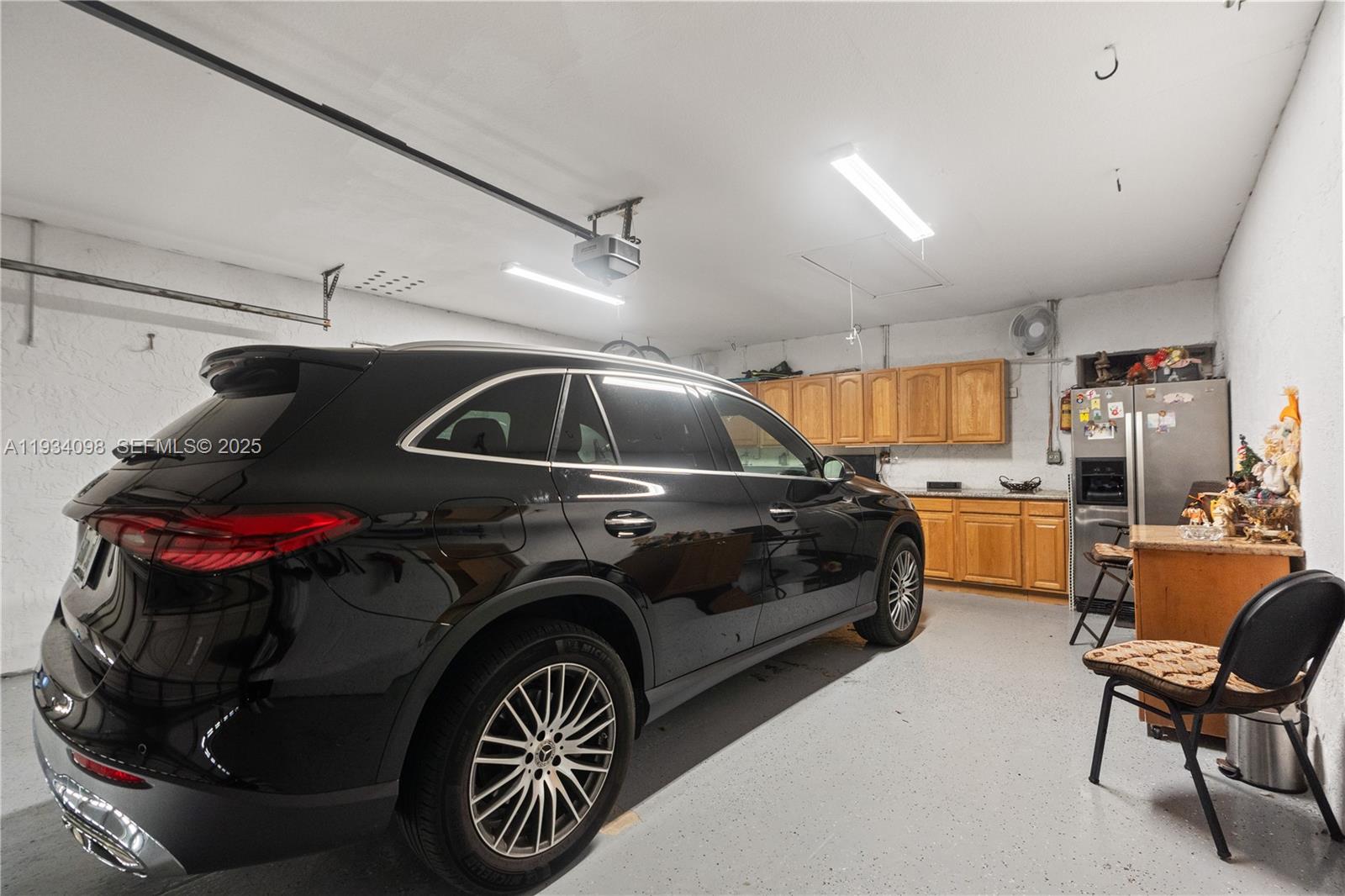 WEITZER SHAUNA MEADOWS SE - Residential