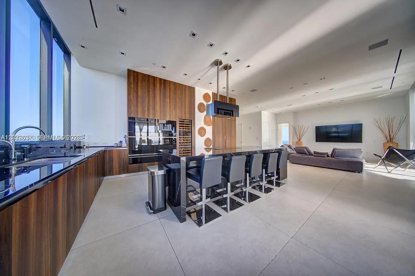 17141 Collins Ave 4602
