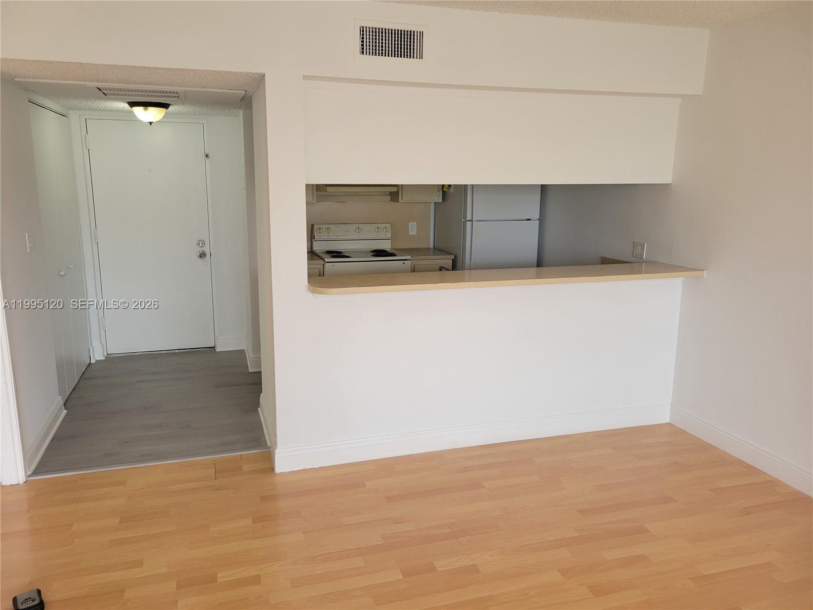 LAS VISTAS AT DORAL CONDO - Residential