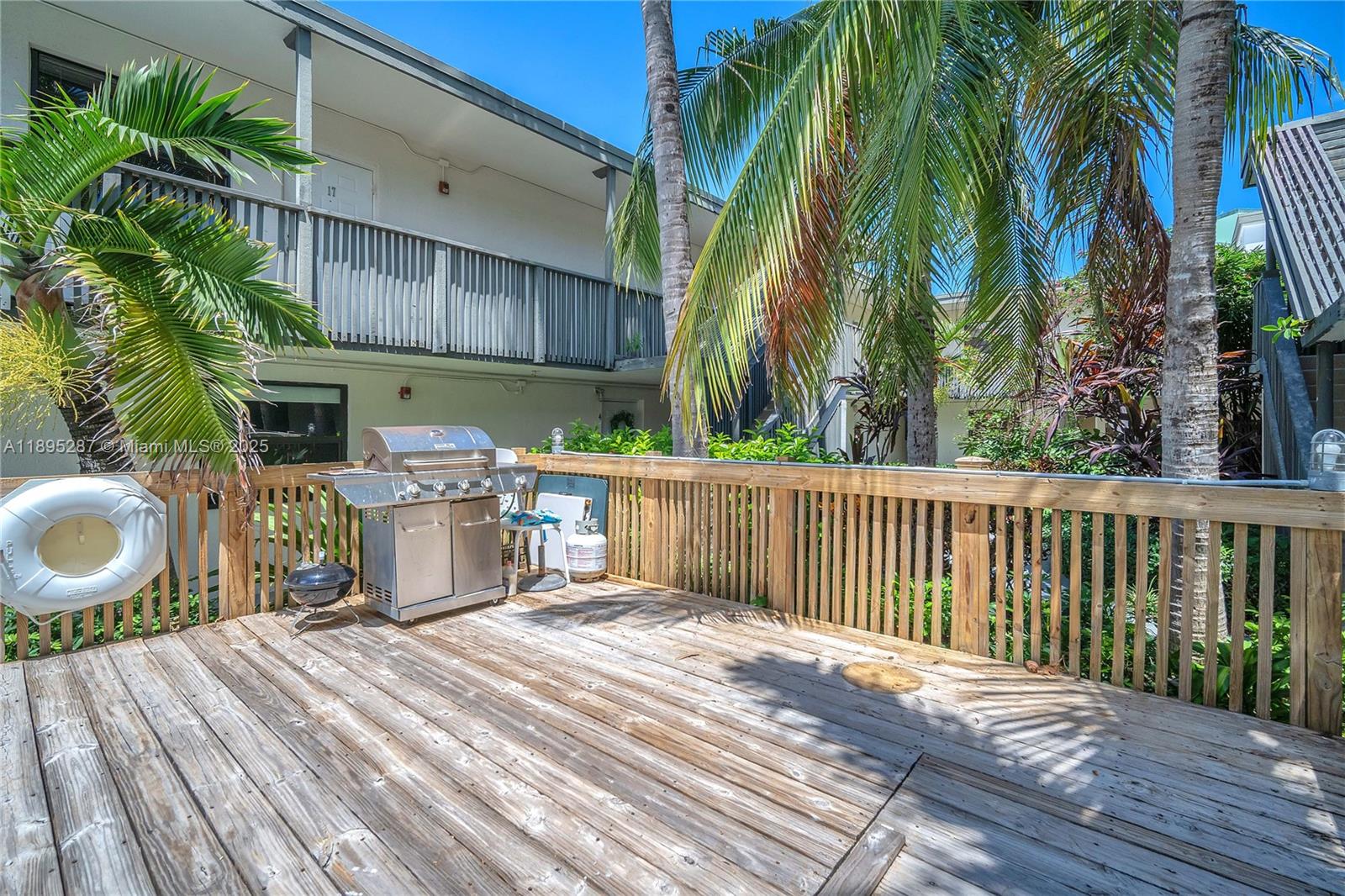 CHATEAU GROVE CONDO - Residential Lease