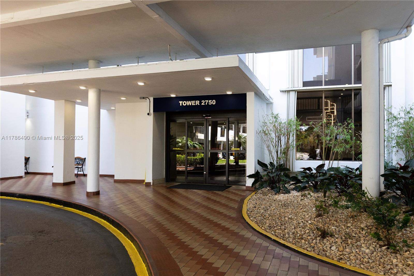 COMMODORE PLAZA CONDO - Residential