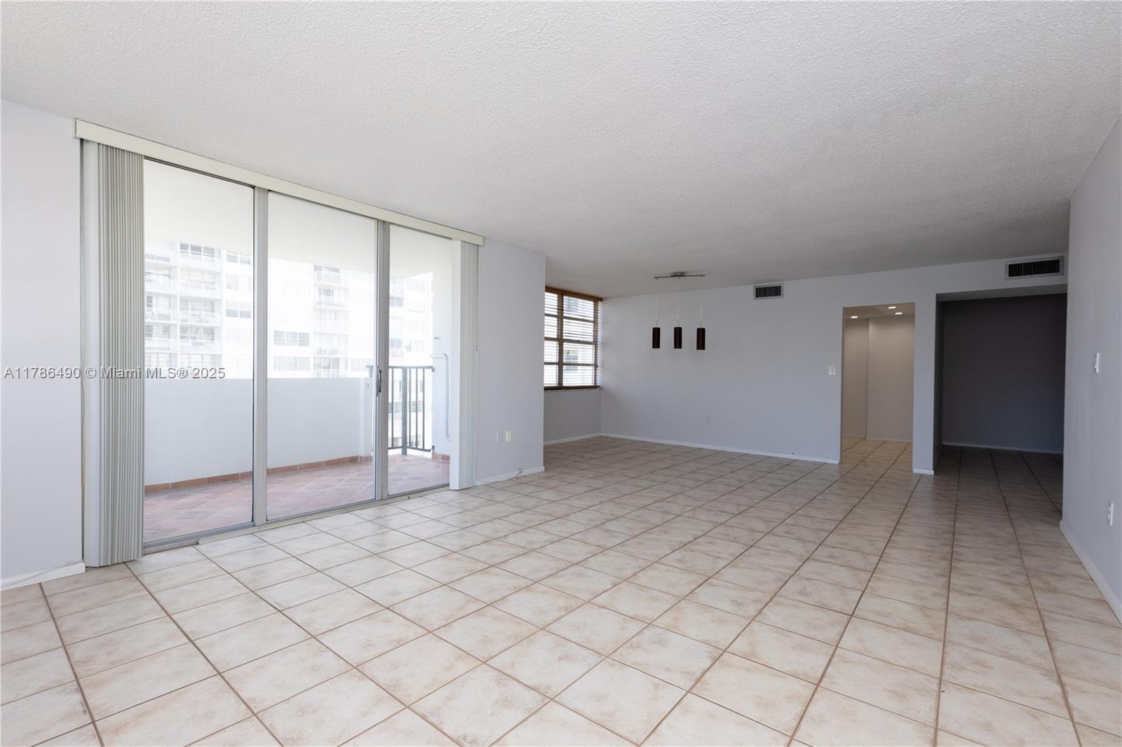 COMMODORE PLAZA CONDO - Residential