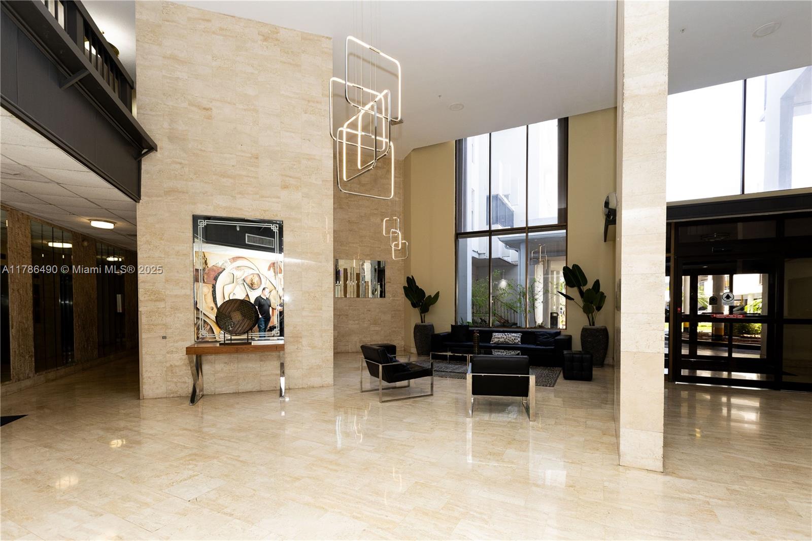 COMMODORE PLAZA CONDO - Residential