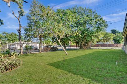 WEST MIAMI SHORES SEC A R - Residential Lease