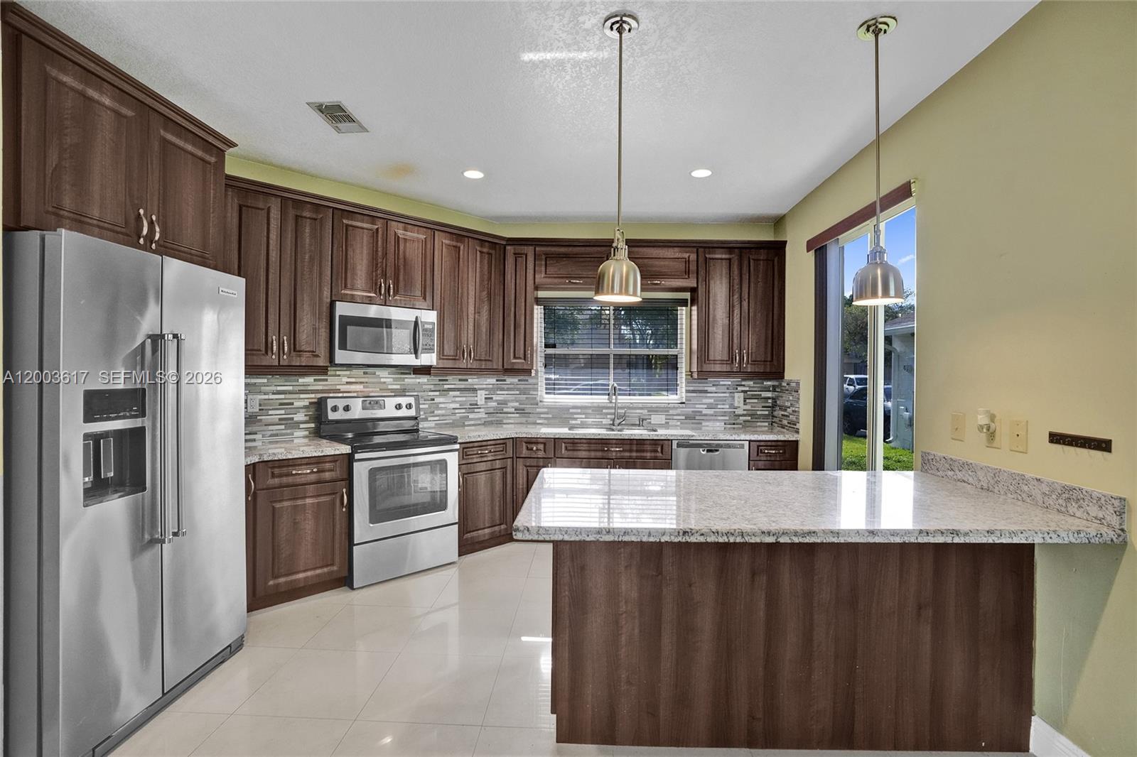 CHAPEL TRAIL REPLAT - Residential