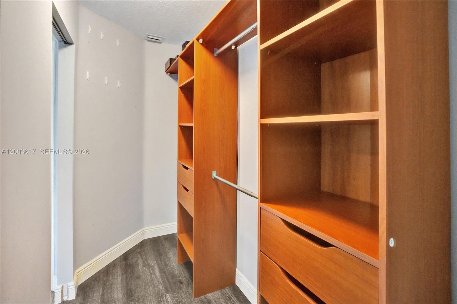 CHAPEL TRAIL REPLAT - Residential