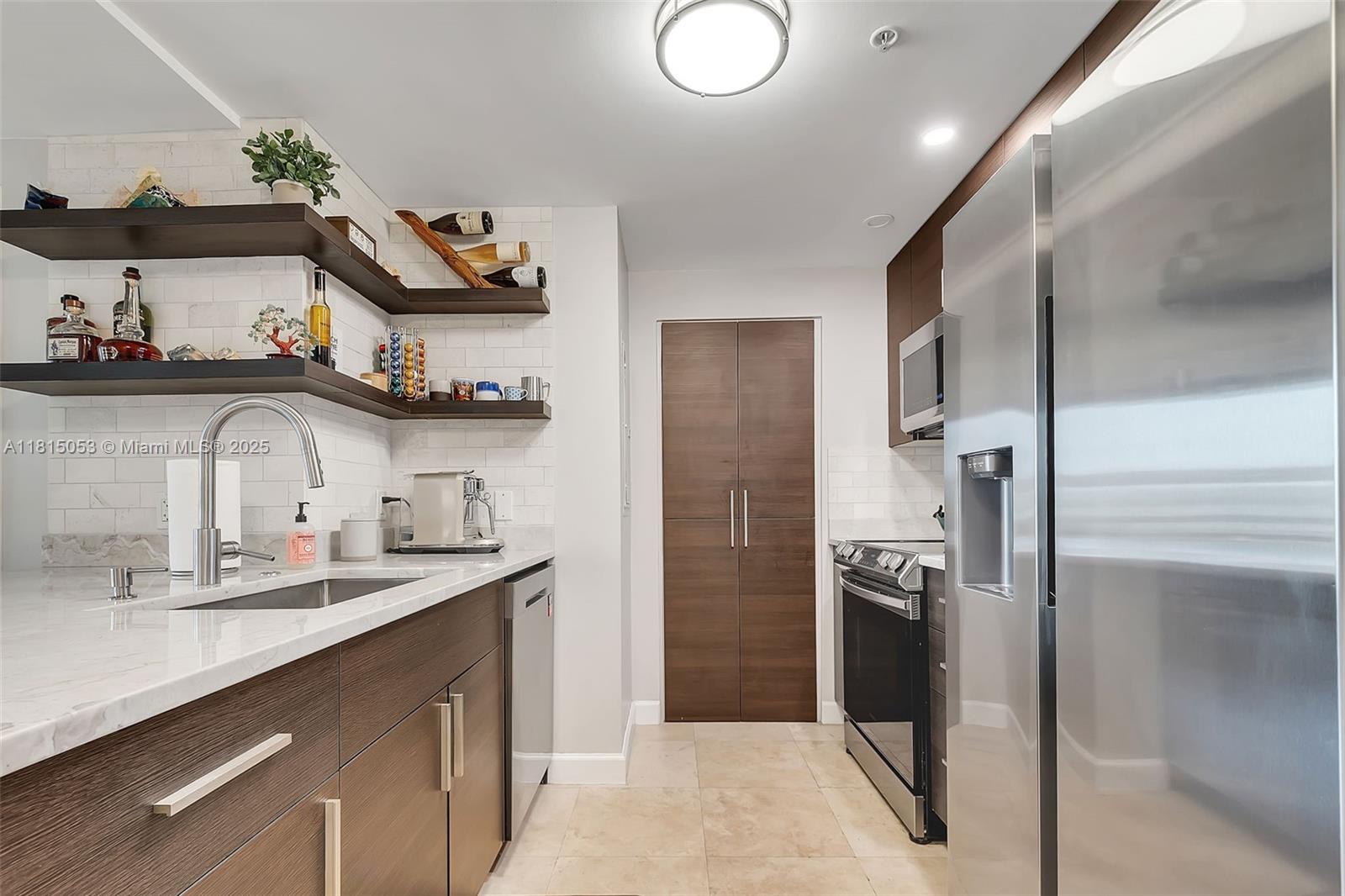 NEVIS CONDO - Residential