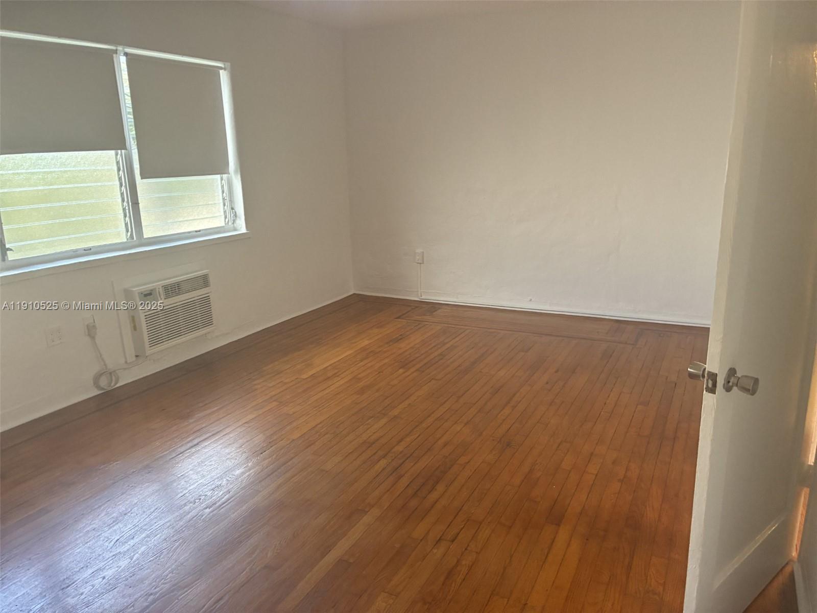 FLAMINGO TERR ADDN - Residential Lease