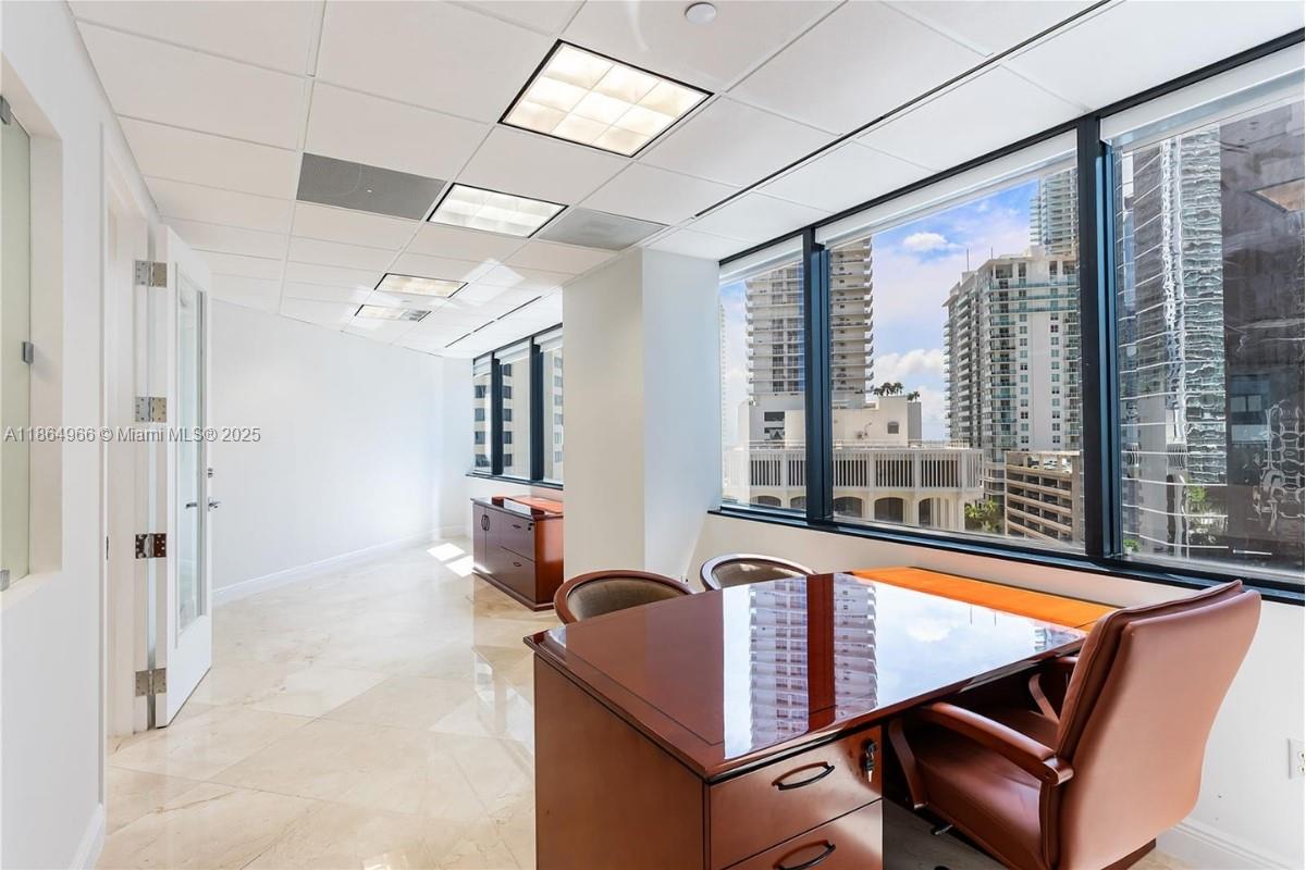 1200 Brickell Ave 850
