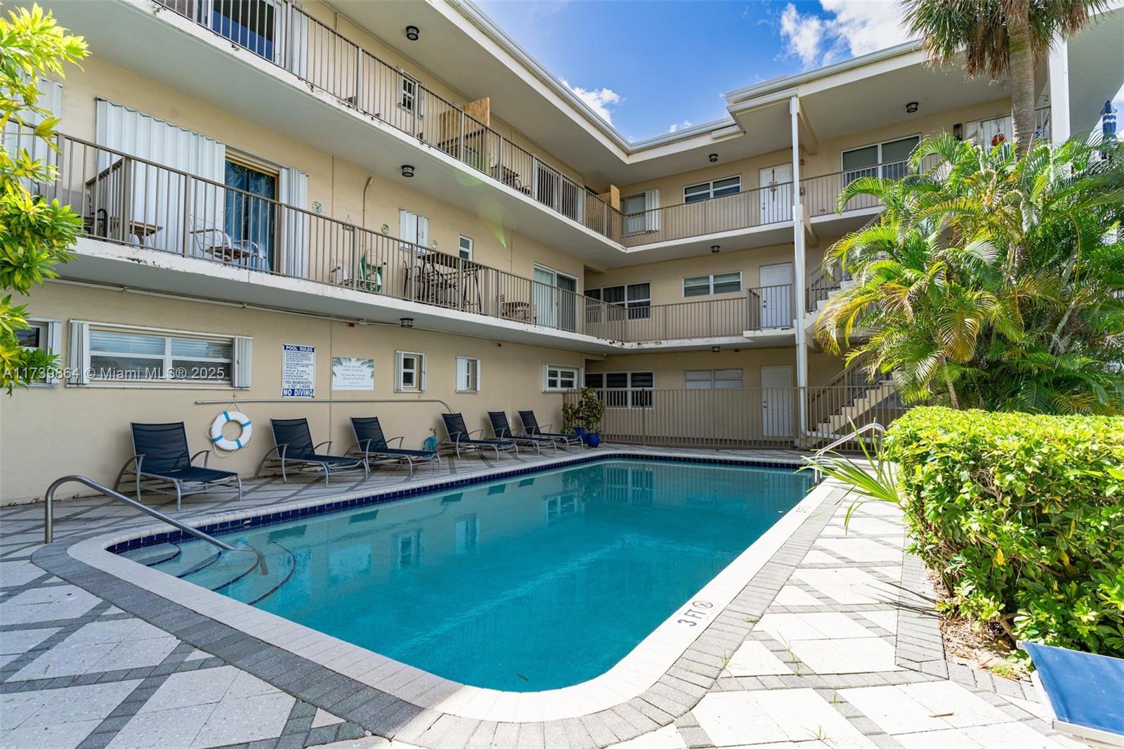 WATERWAY @ HOLLYWOOD BEAC - Residential Lease
