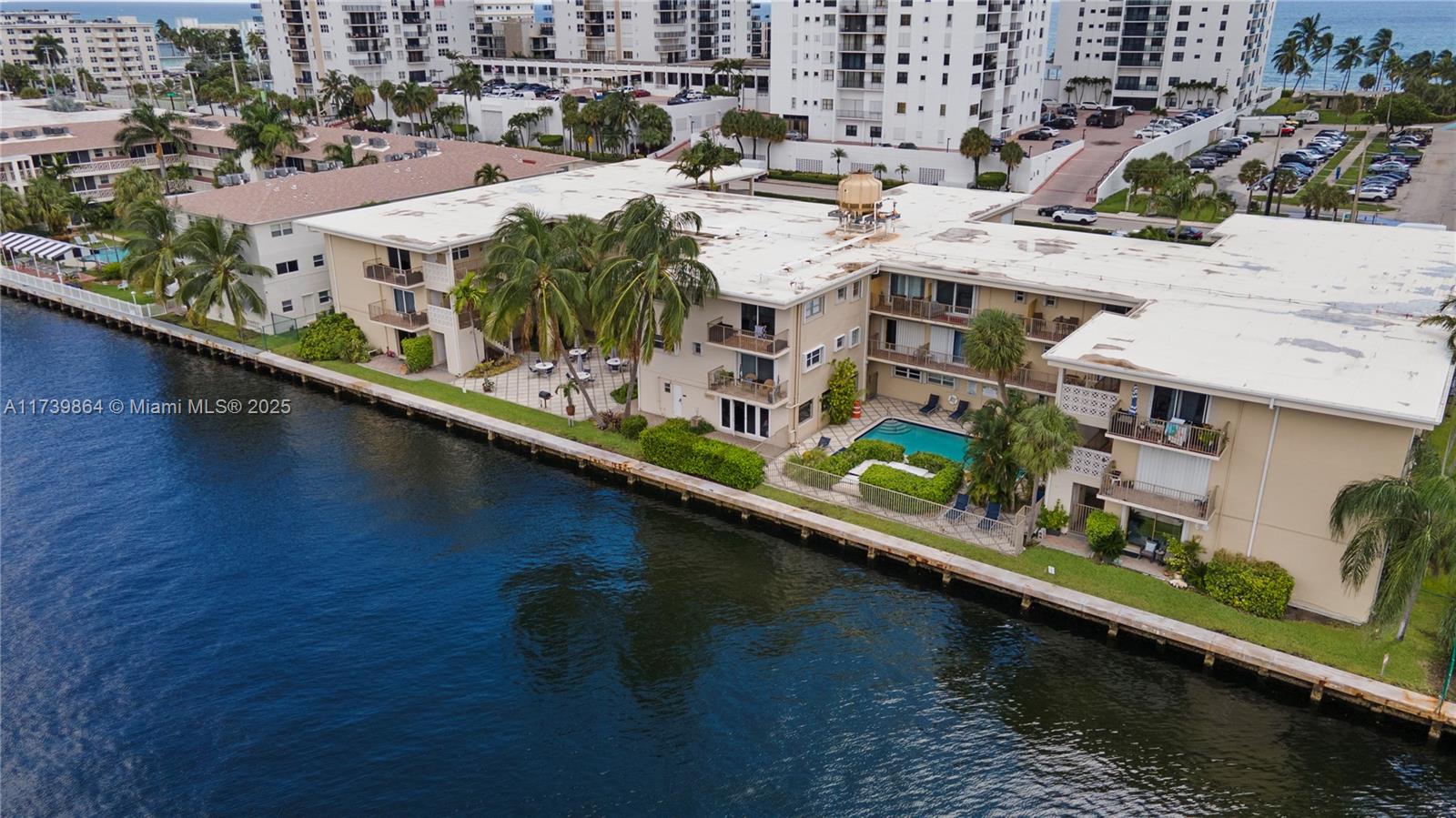 WATERWAY @ HOLLYWOOD BEAC - Residential Lease