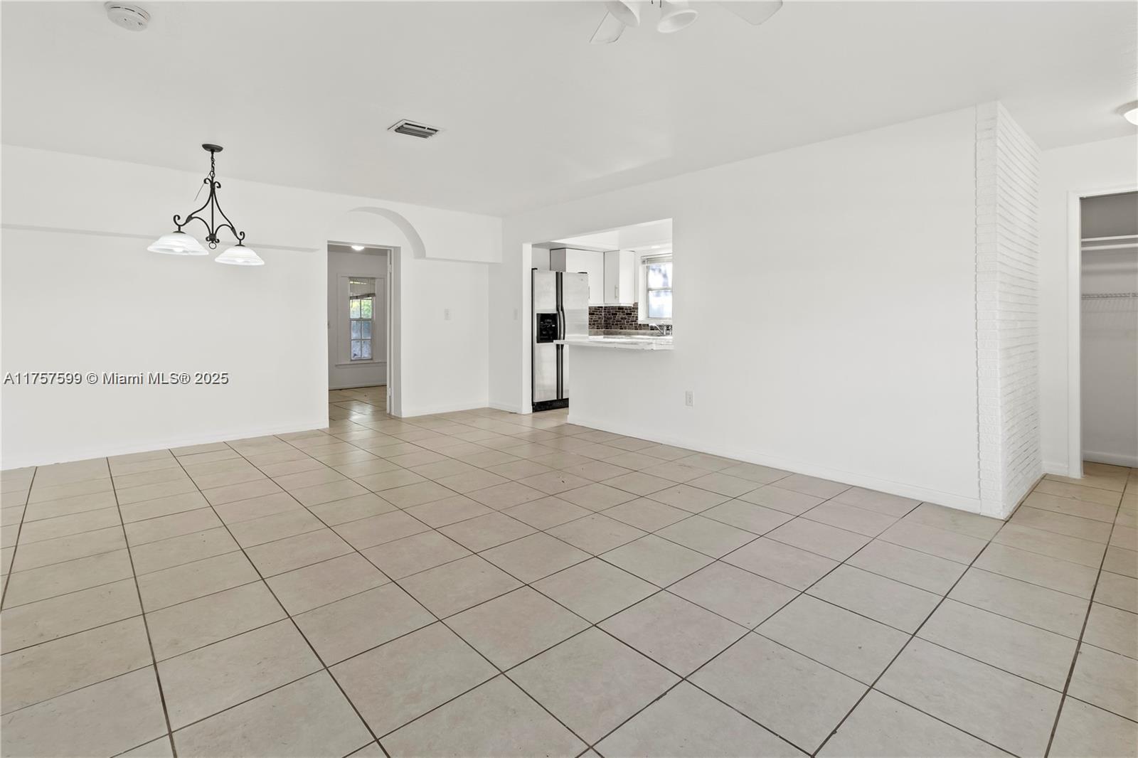 FOURTH ADD TO SUNRISE GOL - Residential Lease