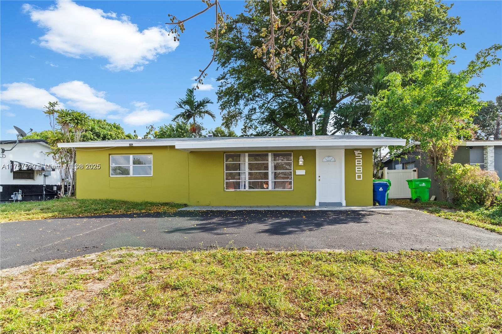 FOURTH ADD TO SUNRISE GOL - Residential Lease