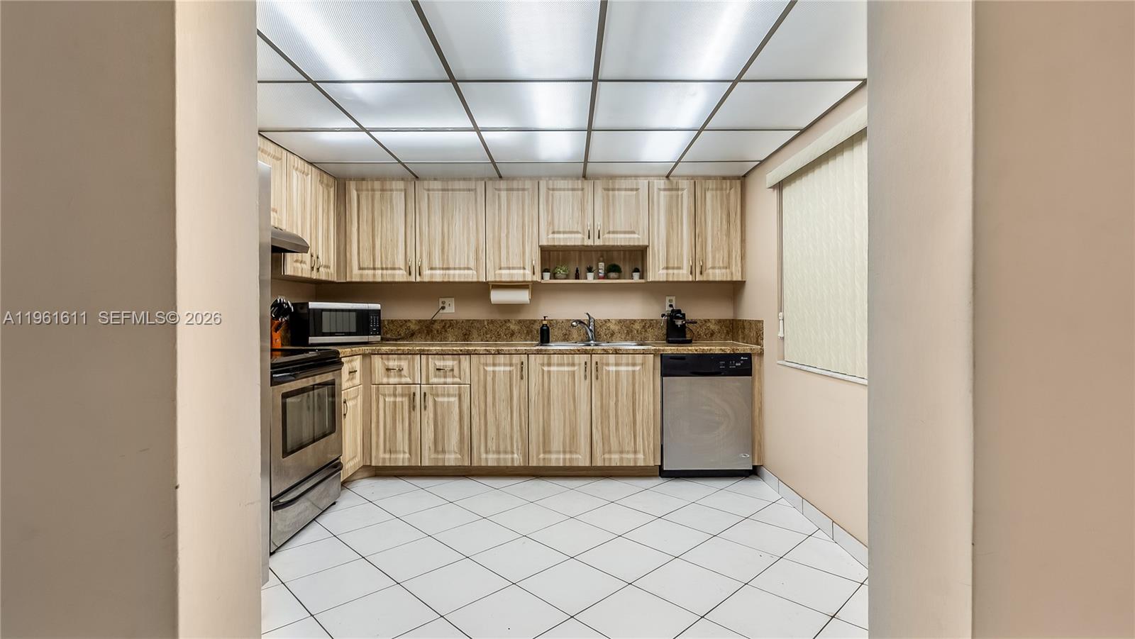 FOUNTAINS OF JACARANDA CO - Residential