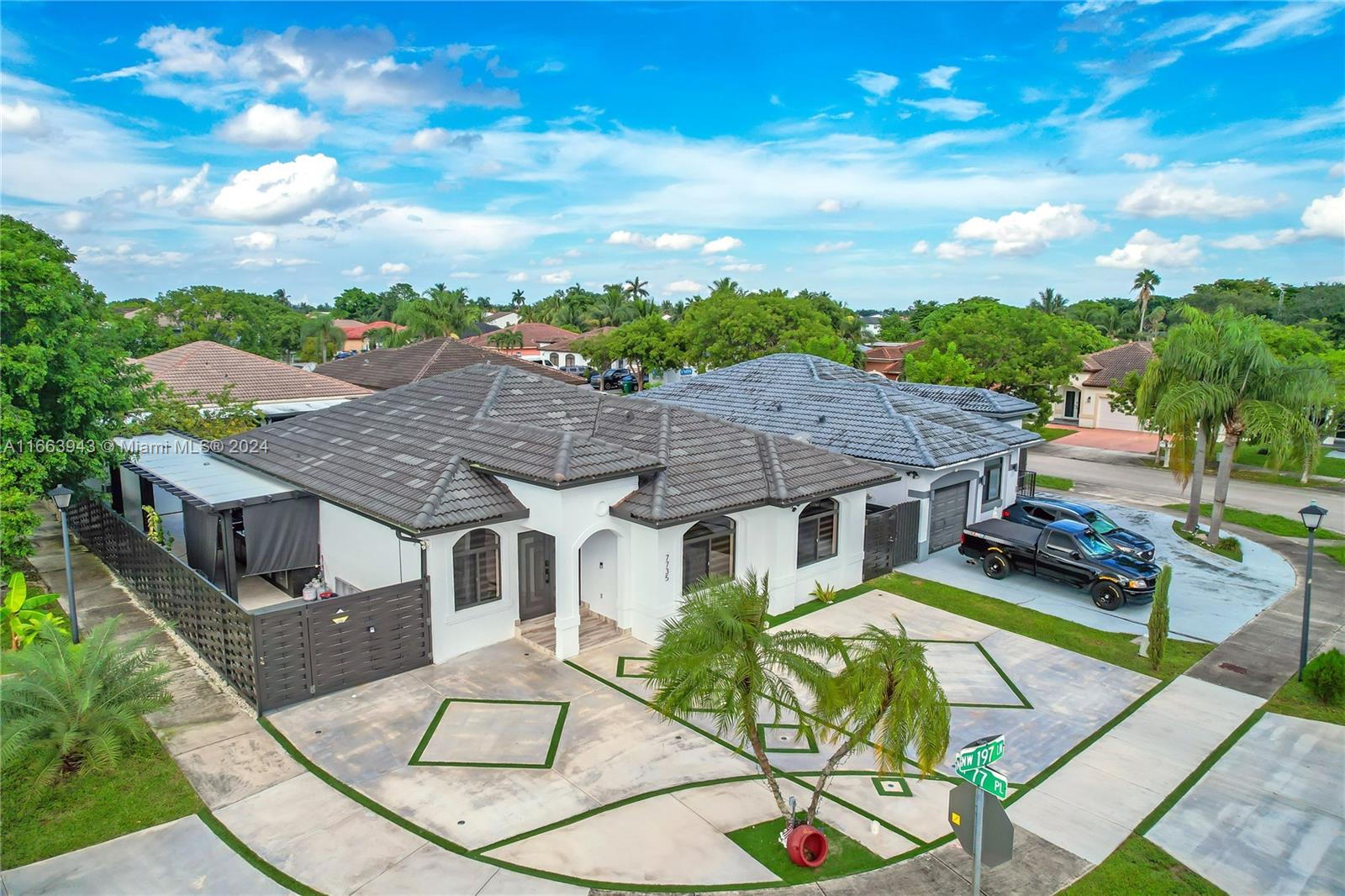 NORTH PALM ESTATES HOMES - Residential