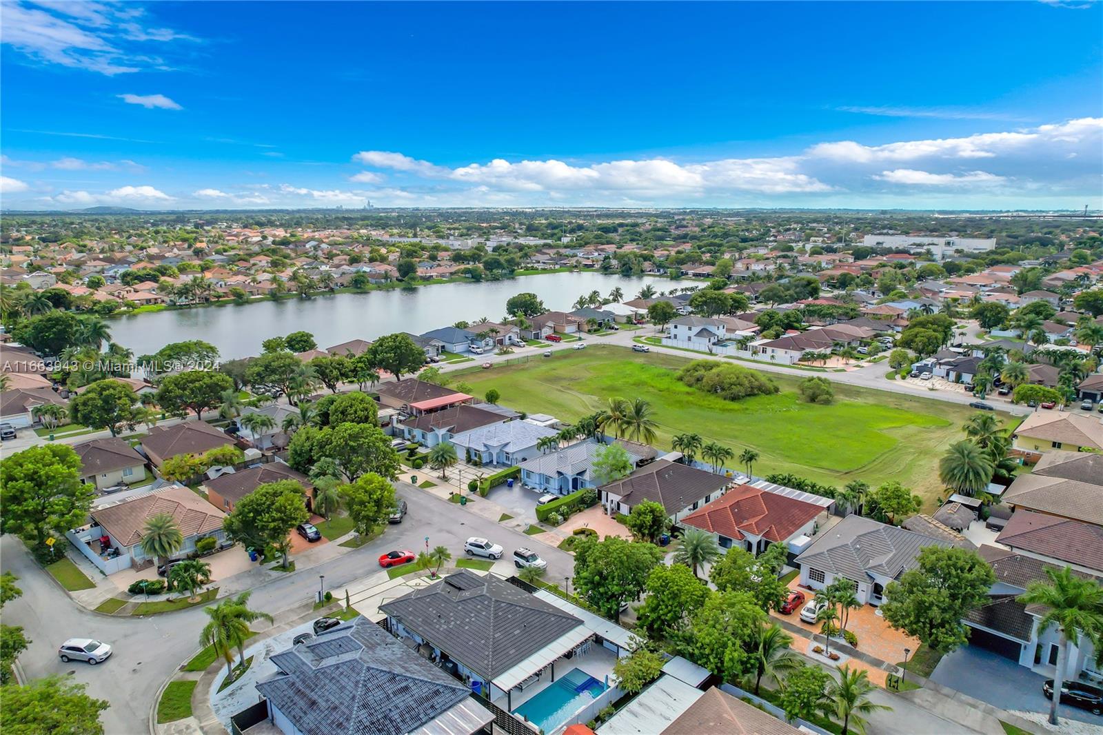 NORTH PALM ESTATES HOMES - Residential