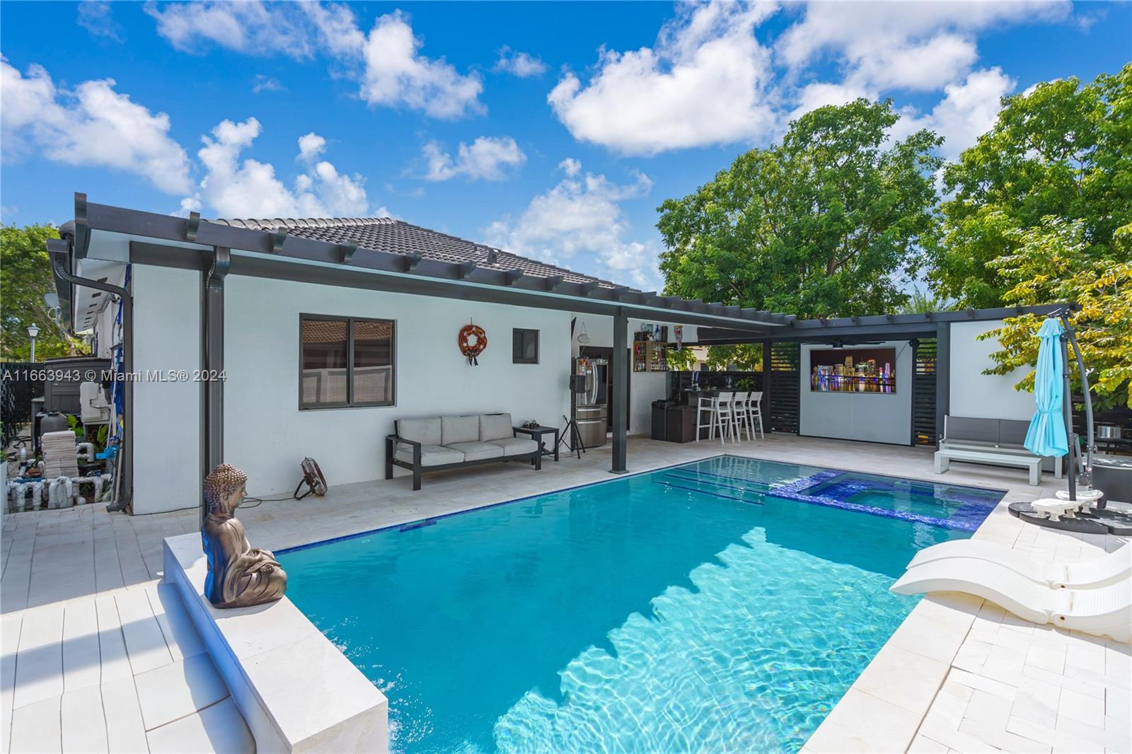 NORTH PALM ESTATES HOMES - Residential