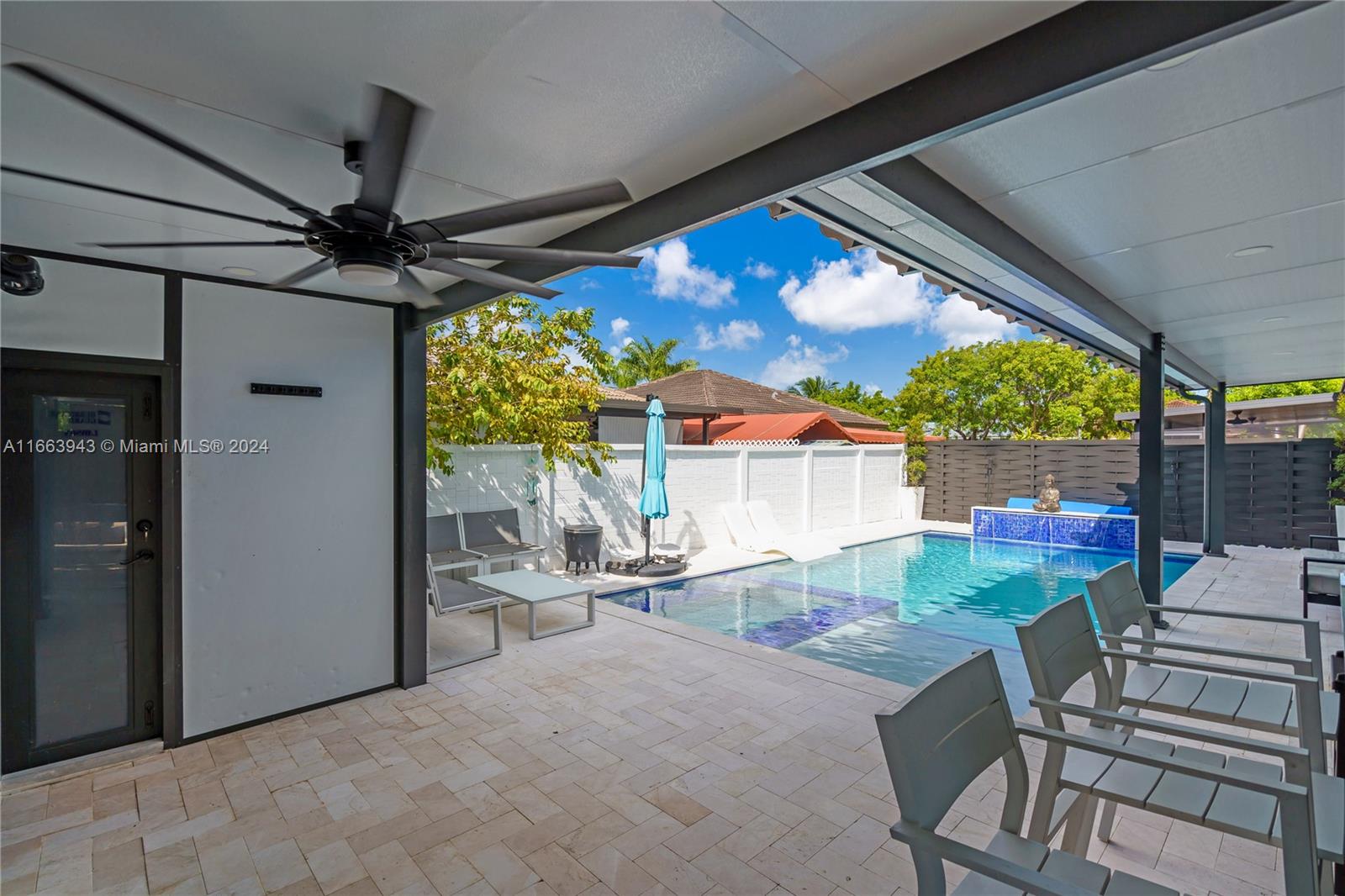 NORTH PALM ESTATES HOMES - Residential