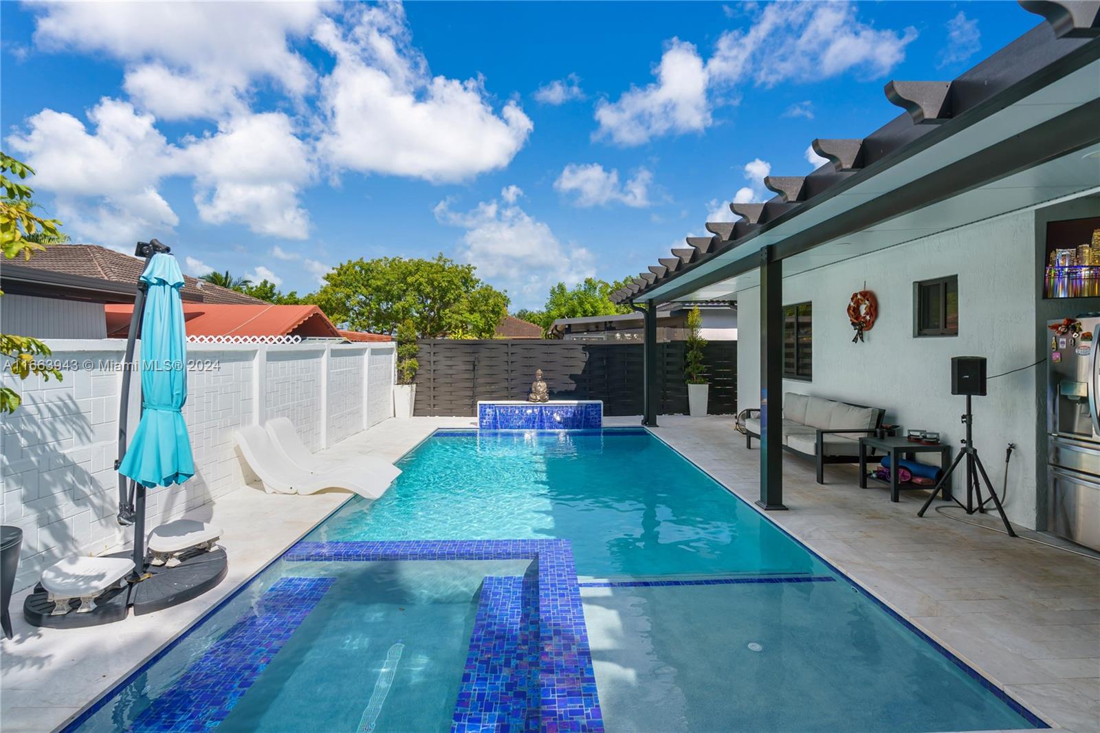 NORTH PALM ESTATES HOMES - Residential