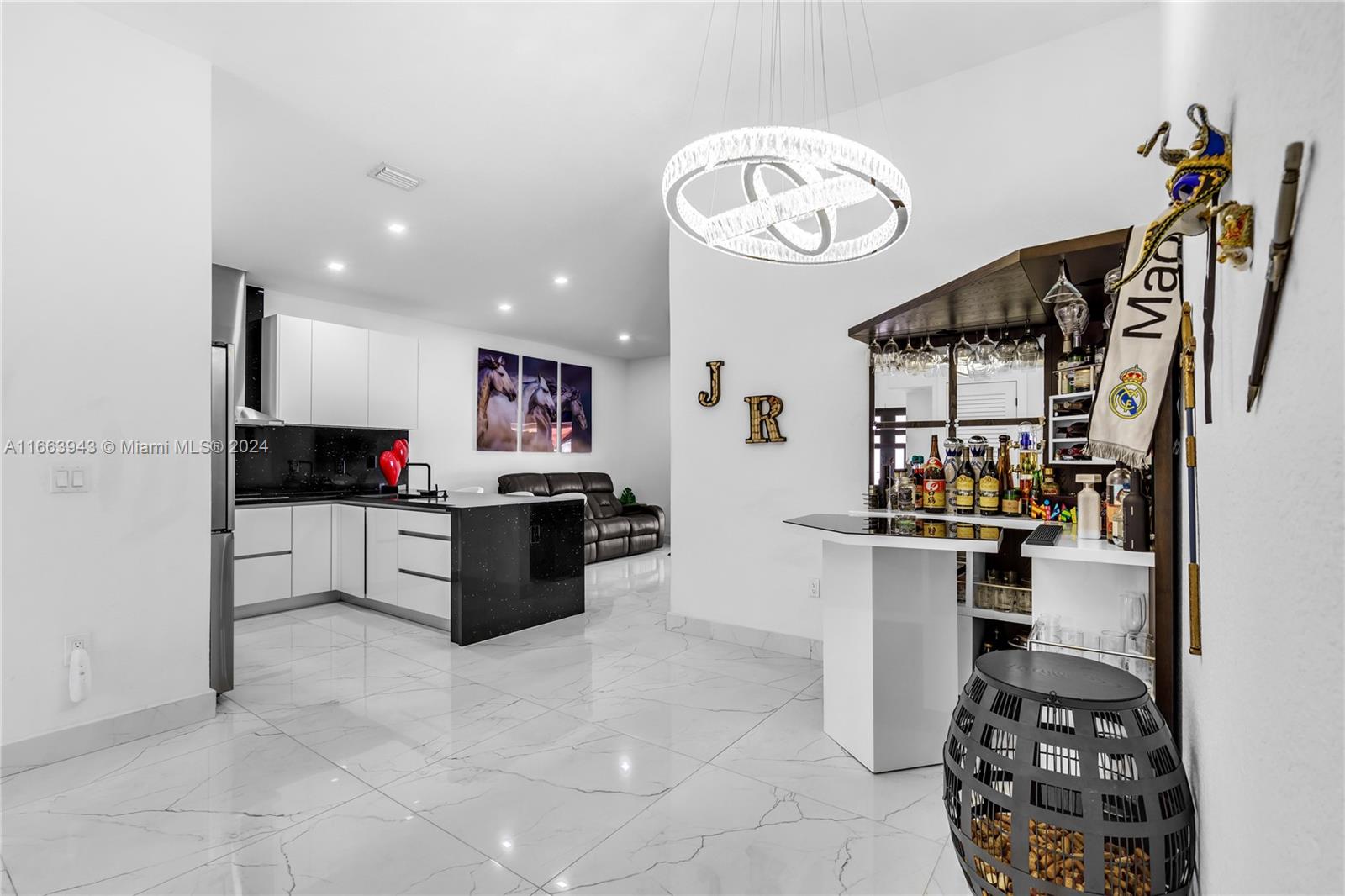 NORTH PALM ESTATES HOMES - Residential