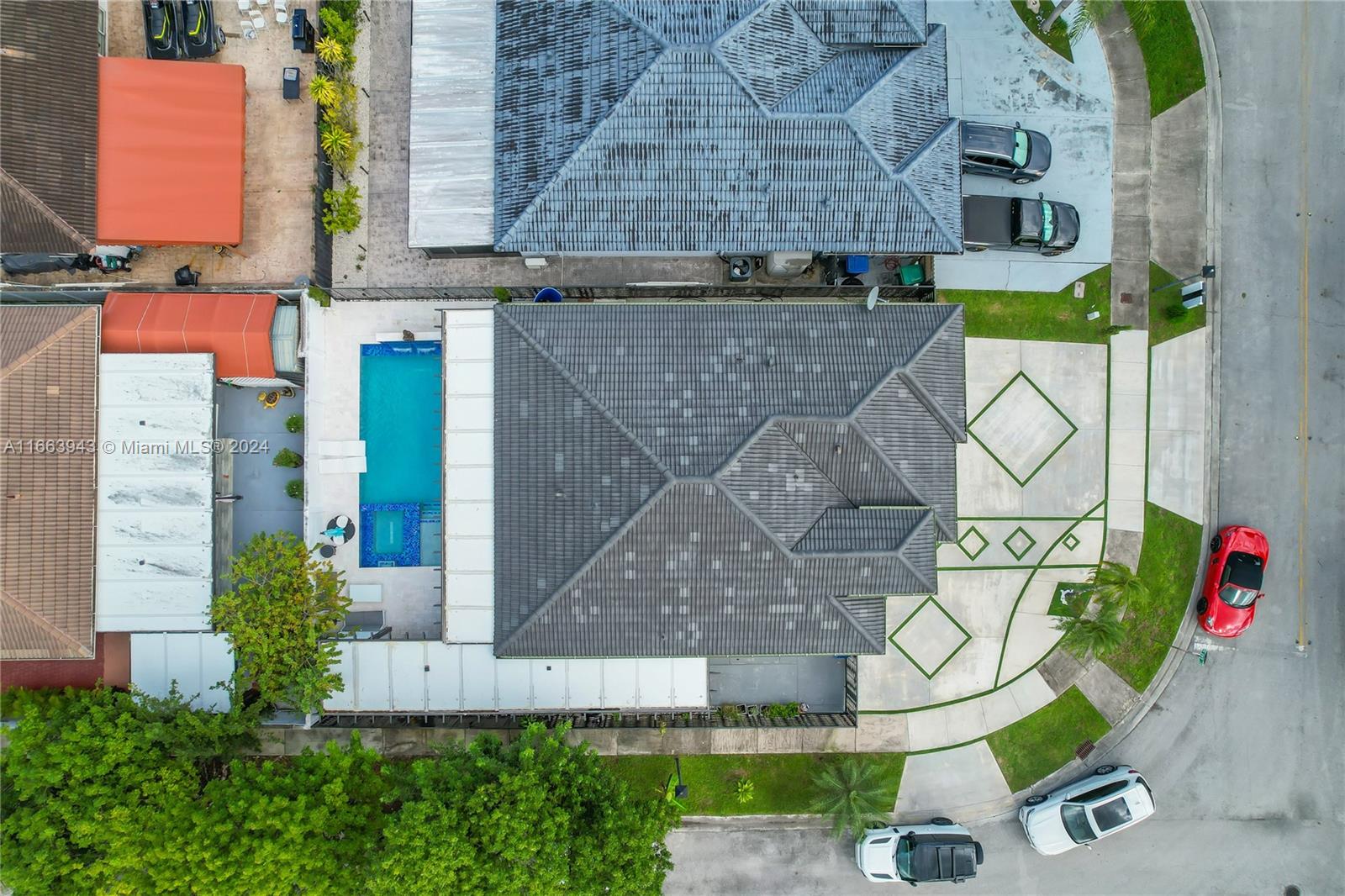 NORTH PALM ESTATES HOMES - Residential