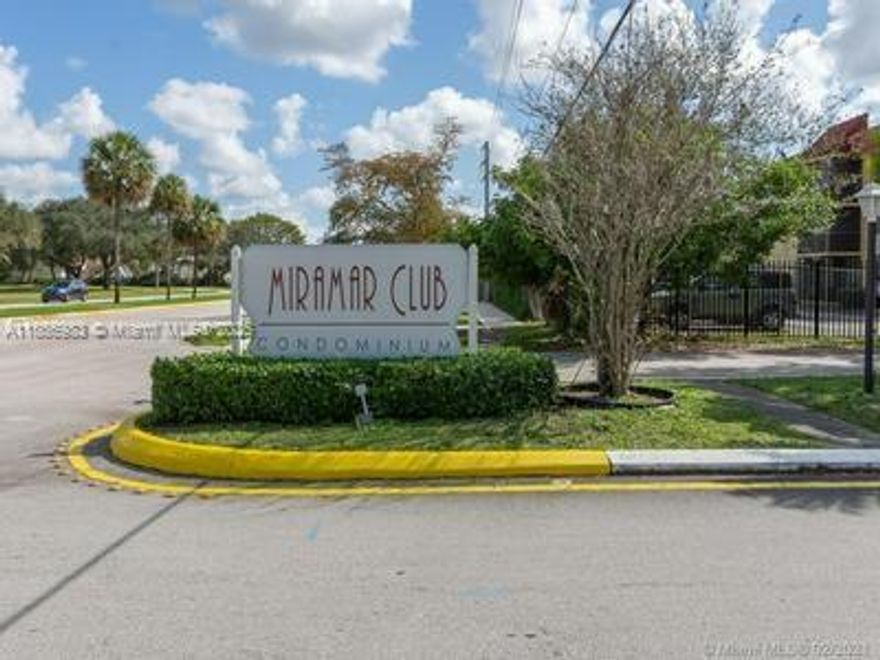 2/2 UNIT IN MIRAMAR CLUB. RENTED TILL AUGUST 2026