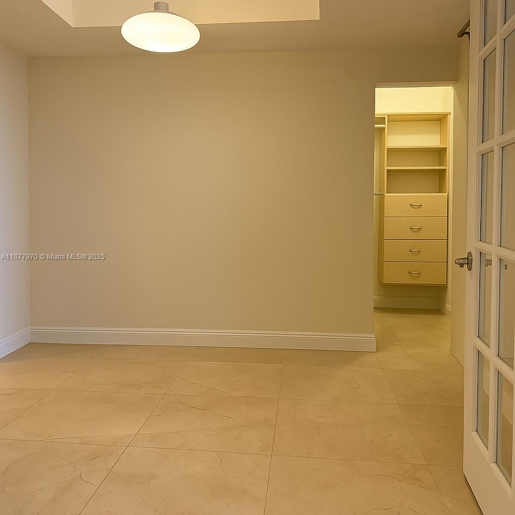 THREE TEQUESTA POINT COND - Residential