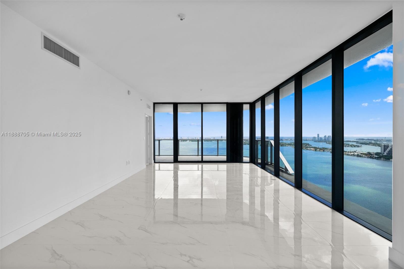 ARIA RESERVE SOUTH - Residential Lease