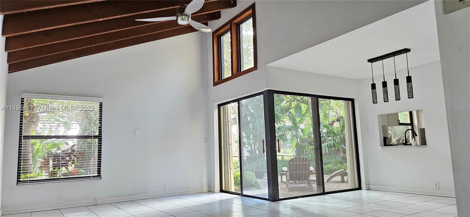 EVERGLADES SUGAR & LAND C - Residential Lease