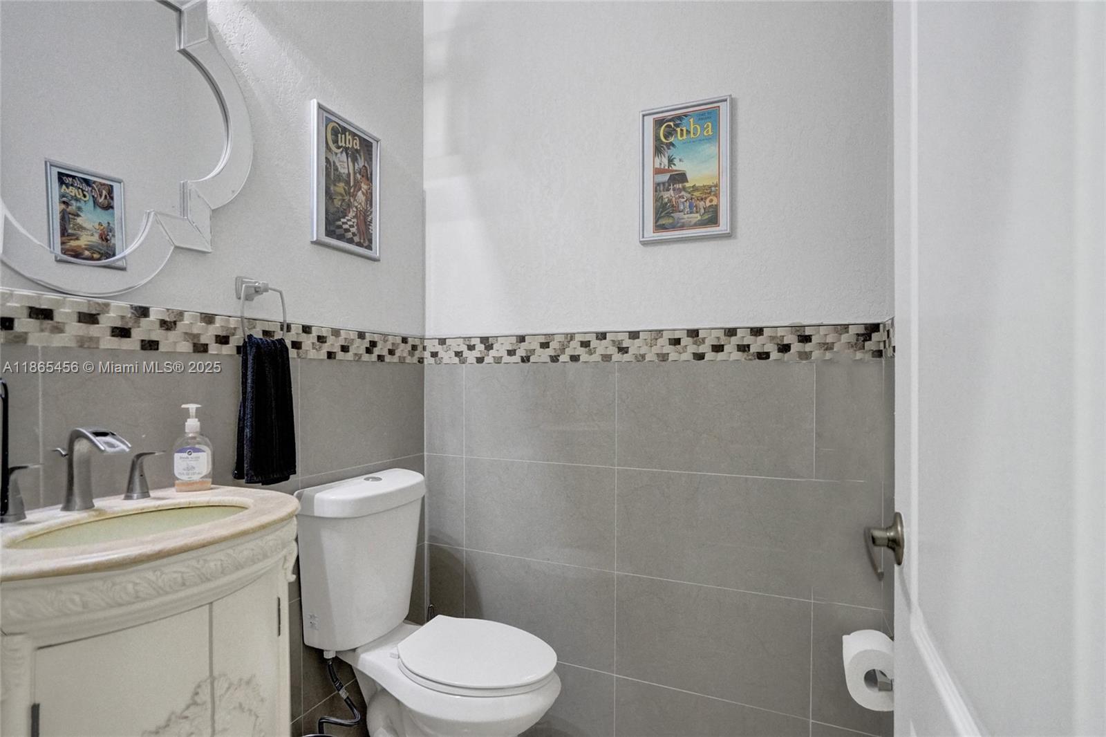 PORTOFINO NORTH - Residential Lease