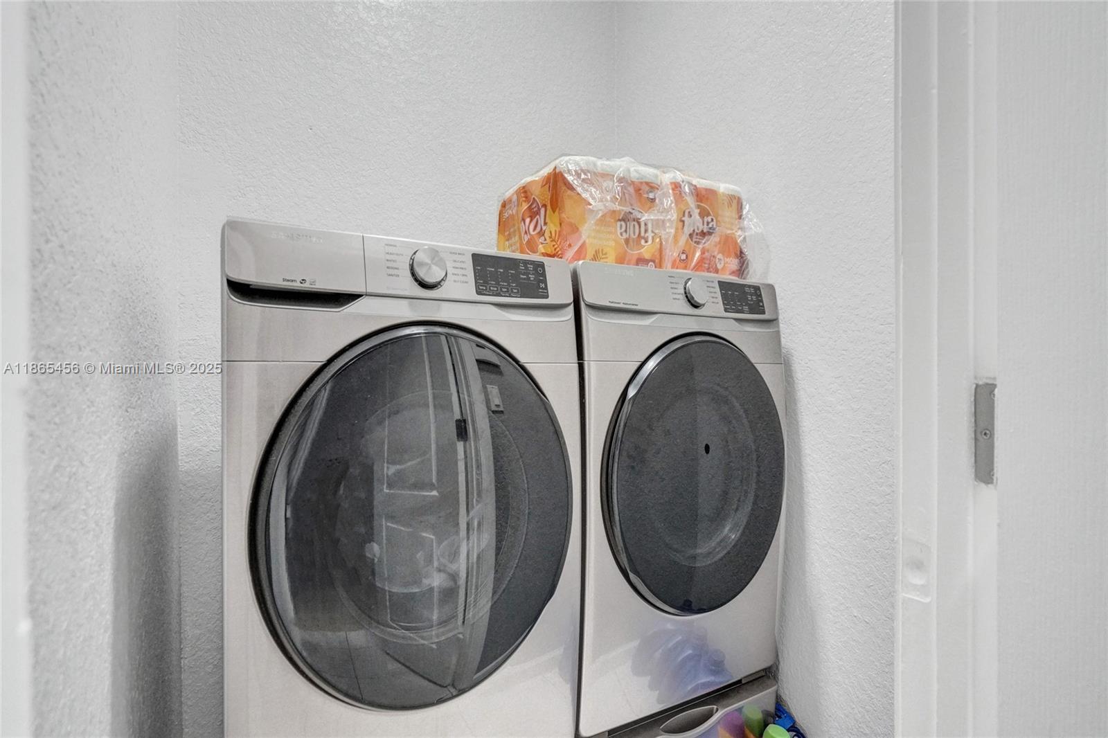 PORTOFINO NORTH - Residential Lease