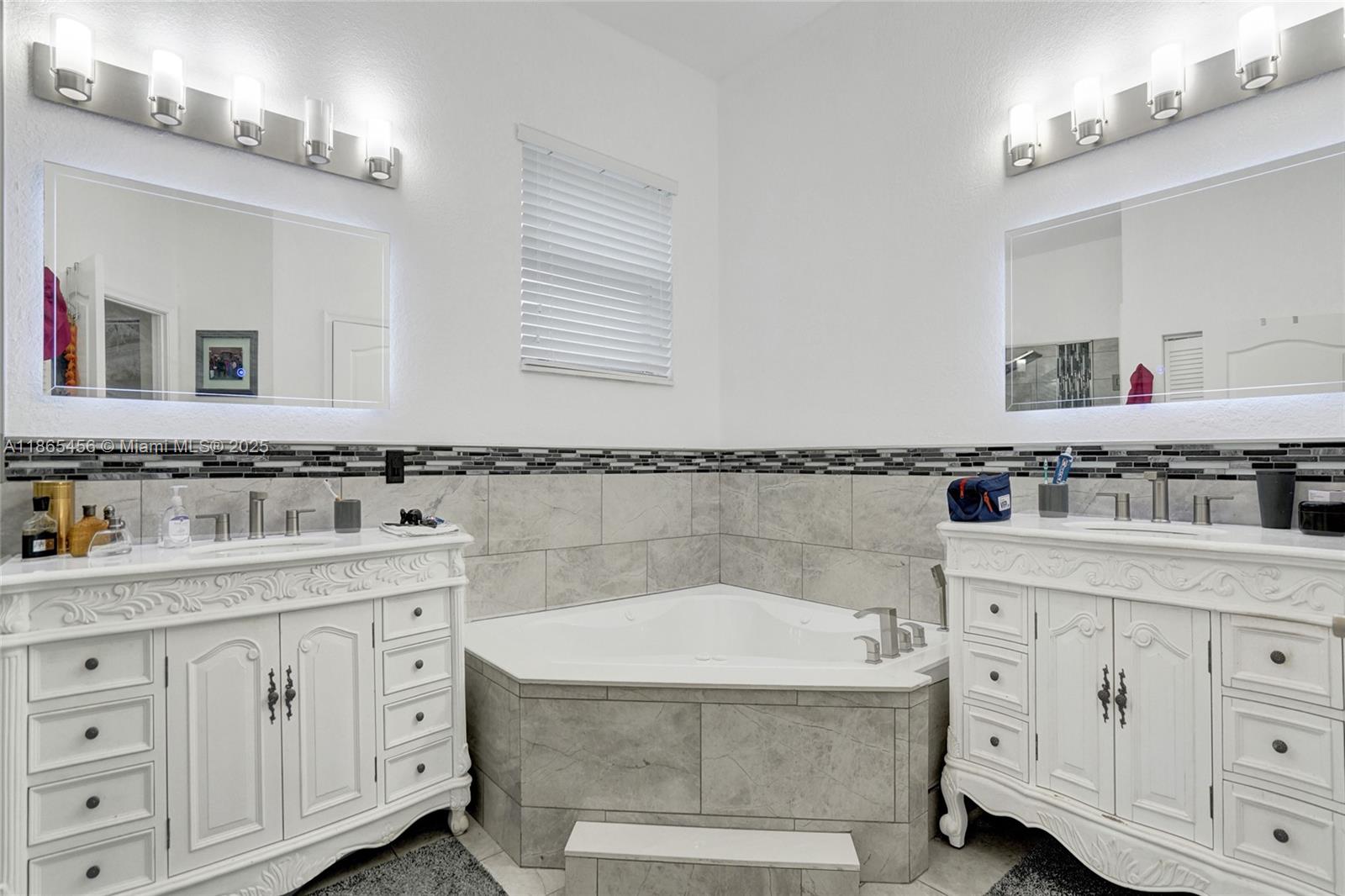 PORTOFINO NORTH - Residential Lease