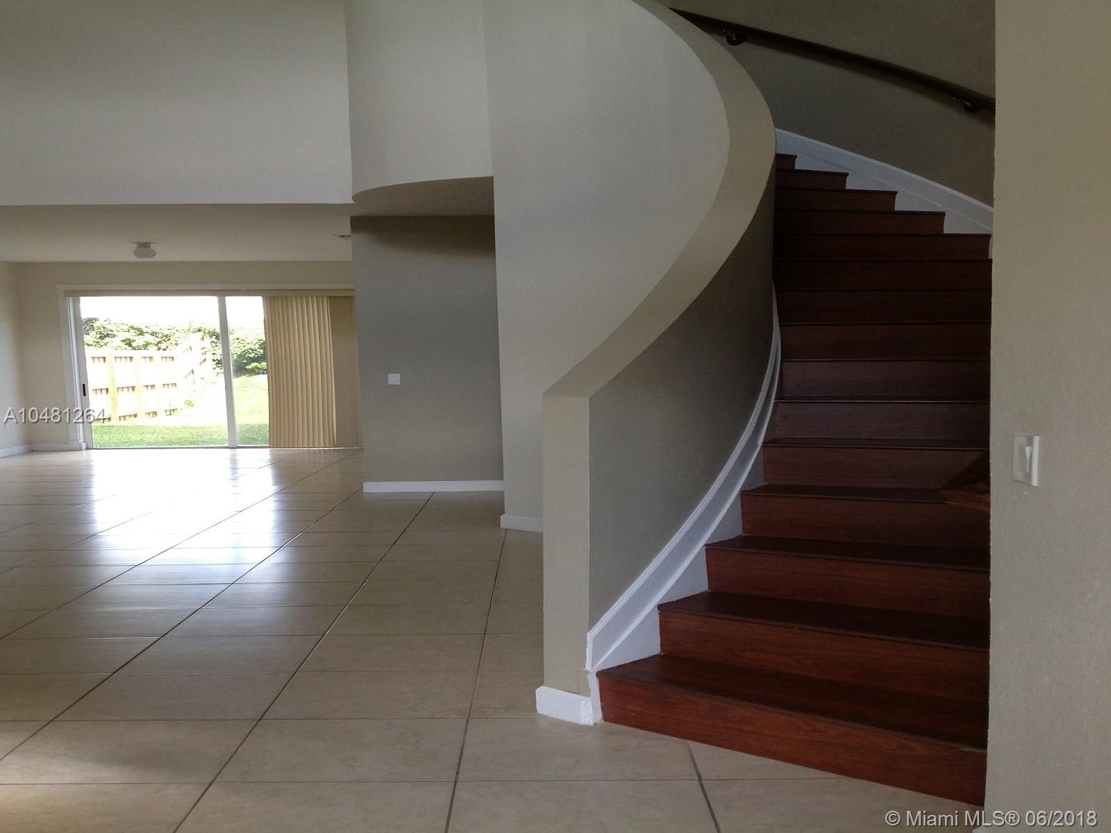 PALM ISLE ESTATES - Residential Lease