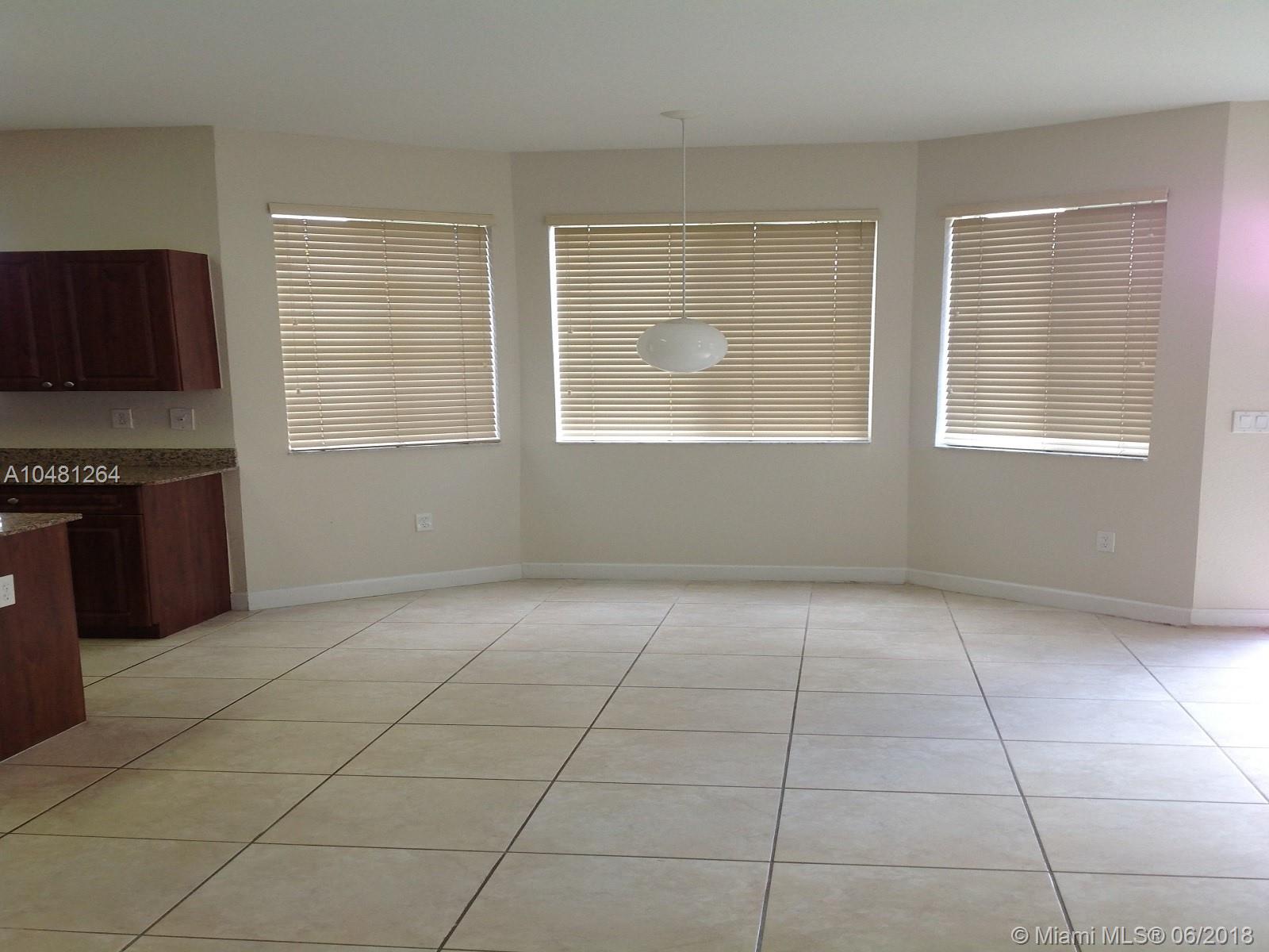 PALM ISLE ESTATES - Residential Lease