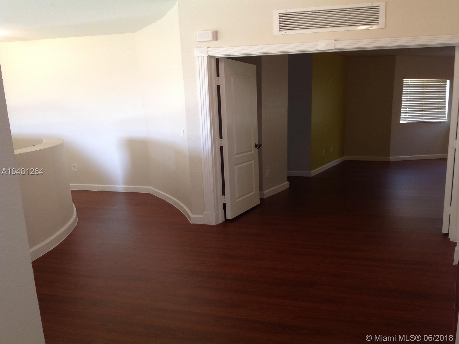 PALM ISLE ESTATES - Residential Lease