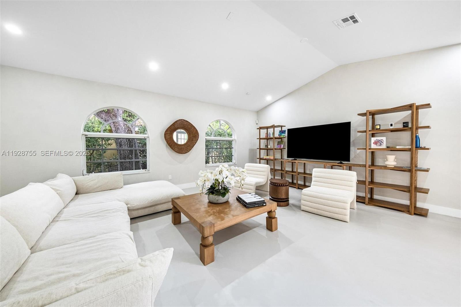 CORAL GABLES SEC A - Residential Lease