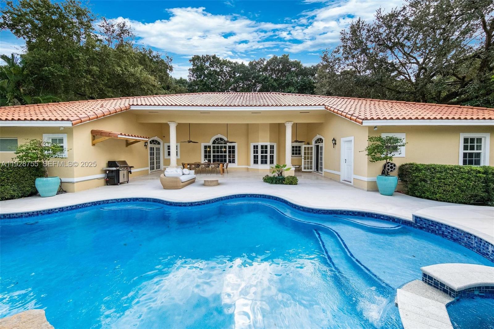 CORAL GABLES SEC A - Residential Lease