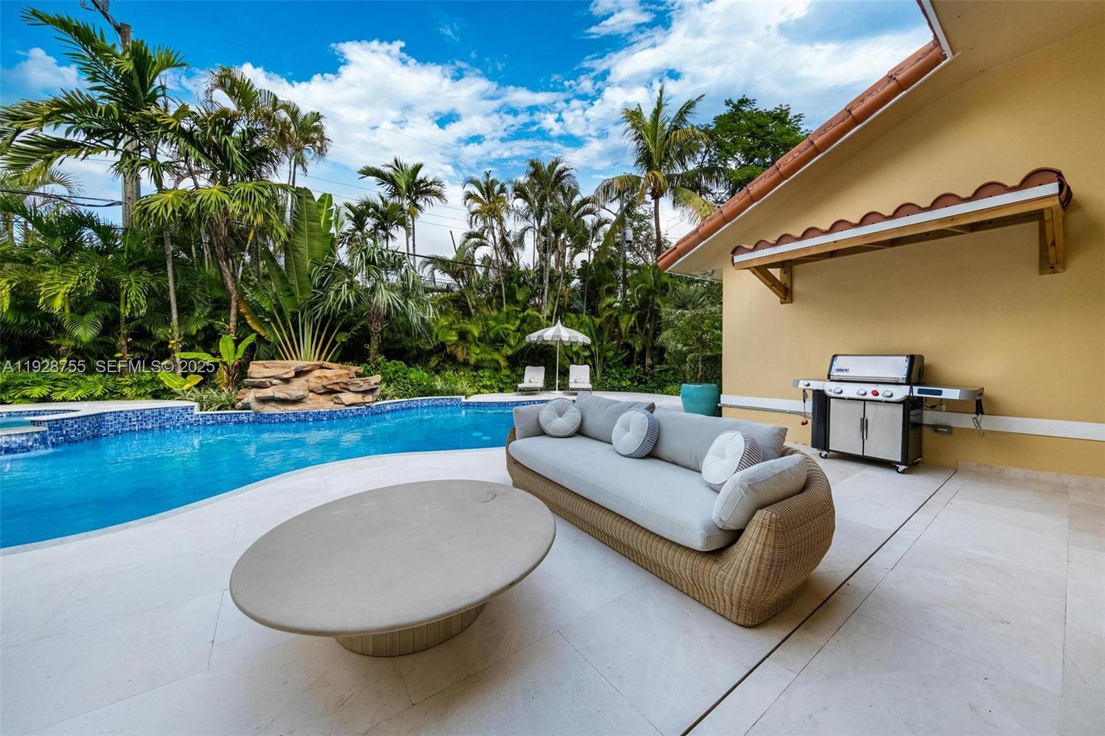 CORAL GABLES SEC A - Residential Lease