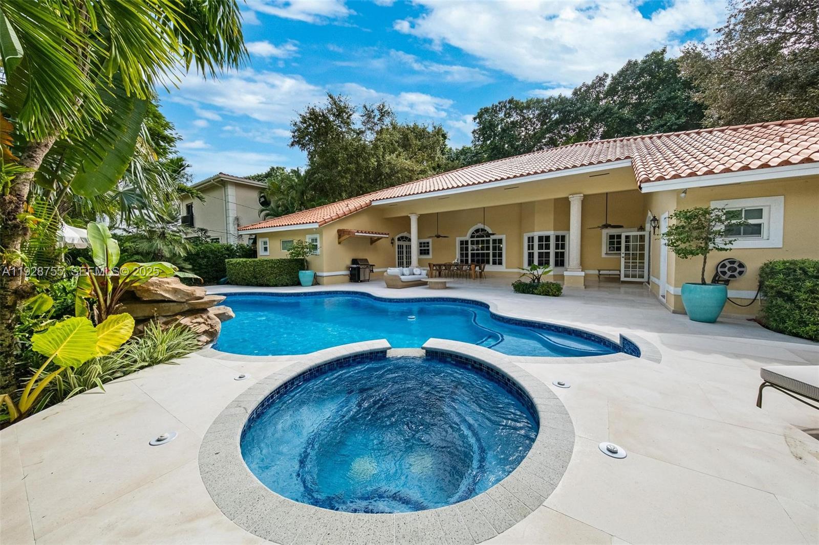 CORAL GABLES SEC A - Residential Lease