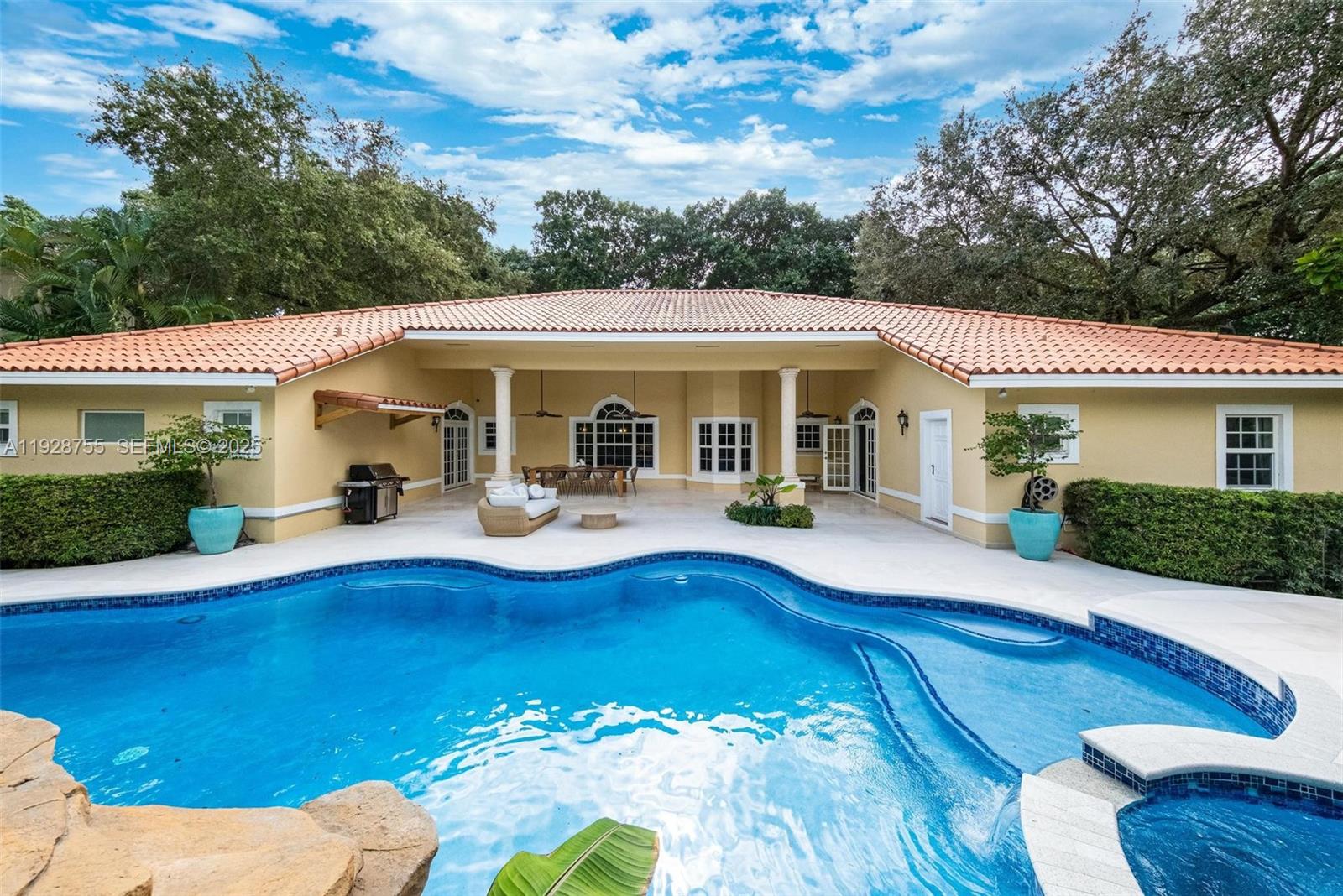 CORAL GABLES SEC A - Residential Lease