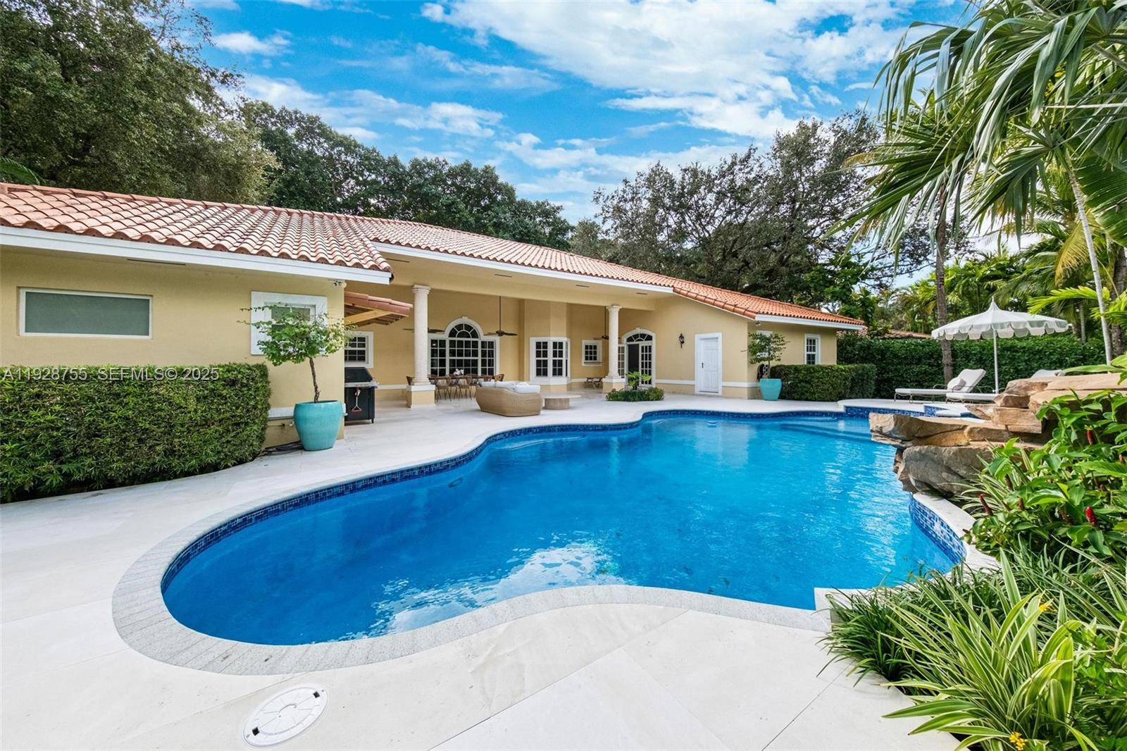 CORAL GABLES SEC A - Residential Lease